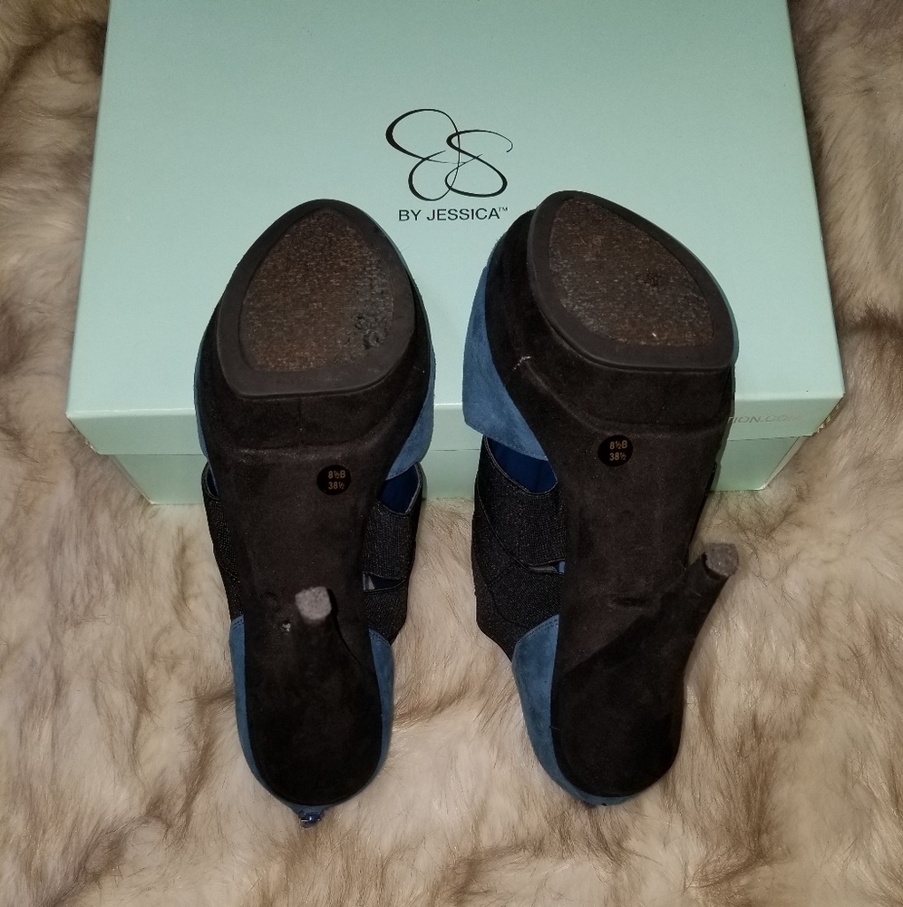 Jessica Simpson Platforms - Picture 4 of 5